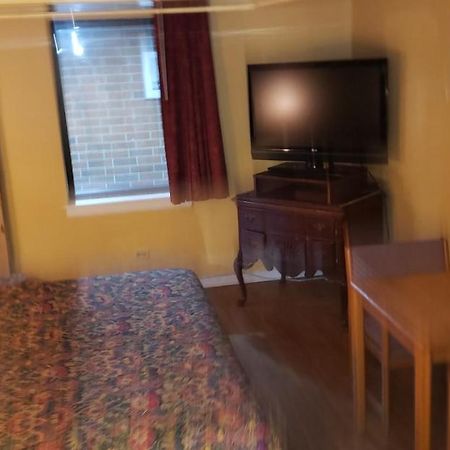 Plaza Inn Motel Calumet Park ภายนอก รูปภาพ